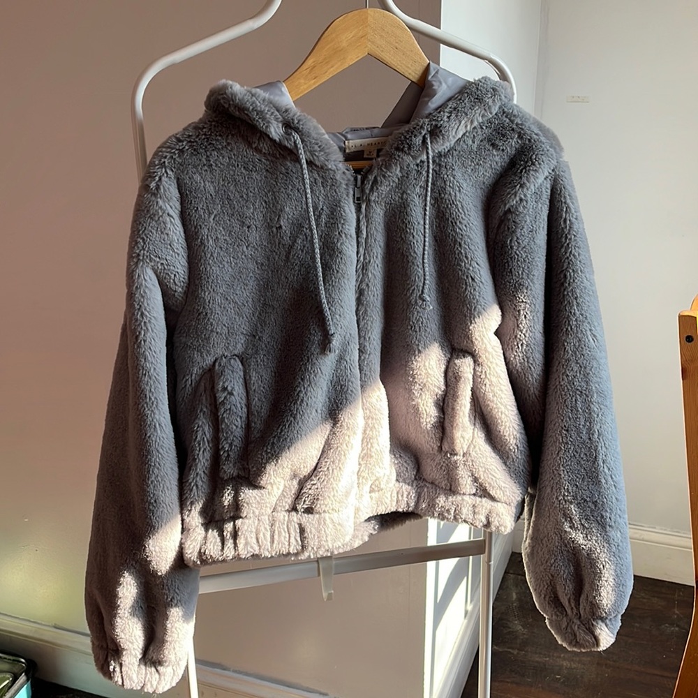 PacSun LA Heart Cropped Fuzzy Gray Jacket Hoodie